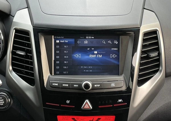 SsangYong Tivoli cena 53000 przebieg: 34000, rok produkcji 2018 z Siechnice małe 254